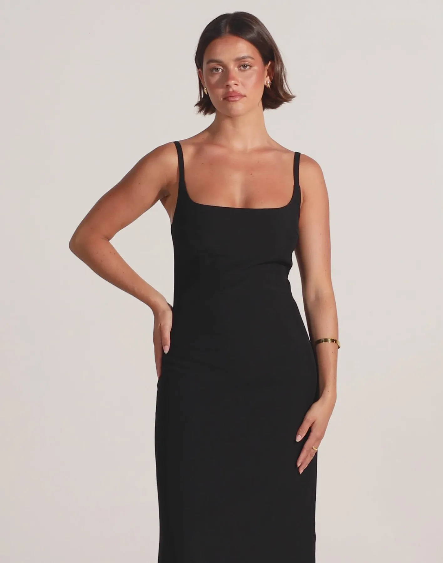 Alistair Maxi Dress (Black)*CHARCOAL Hot