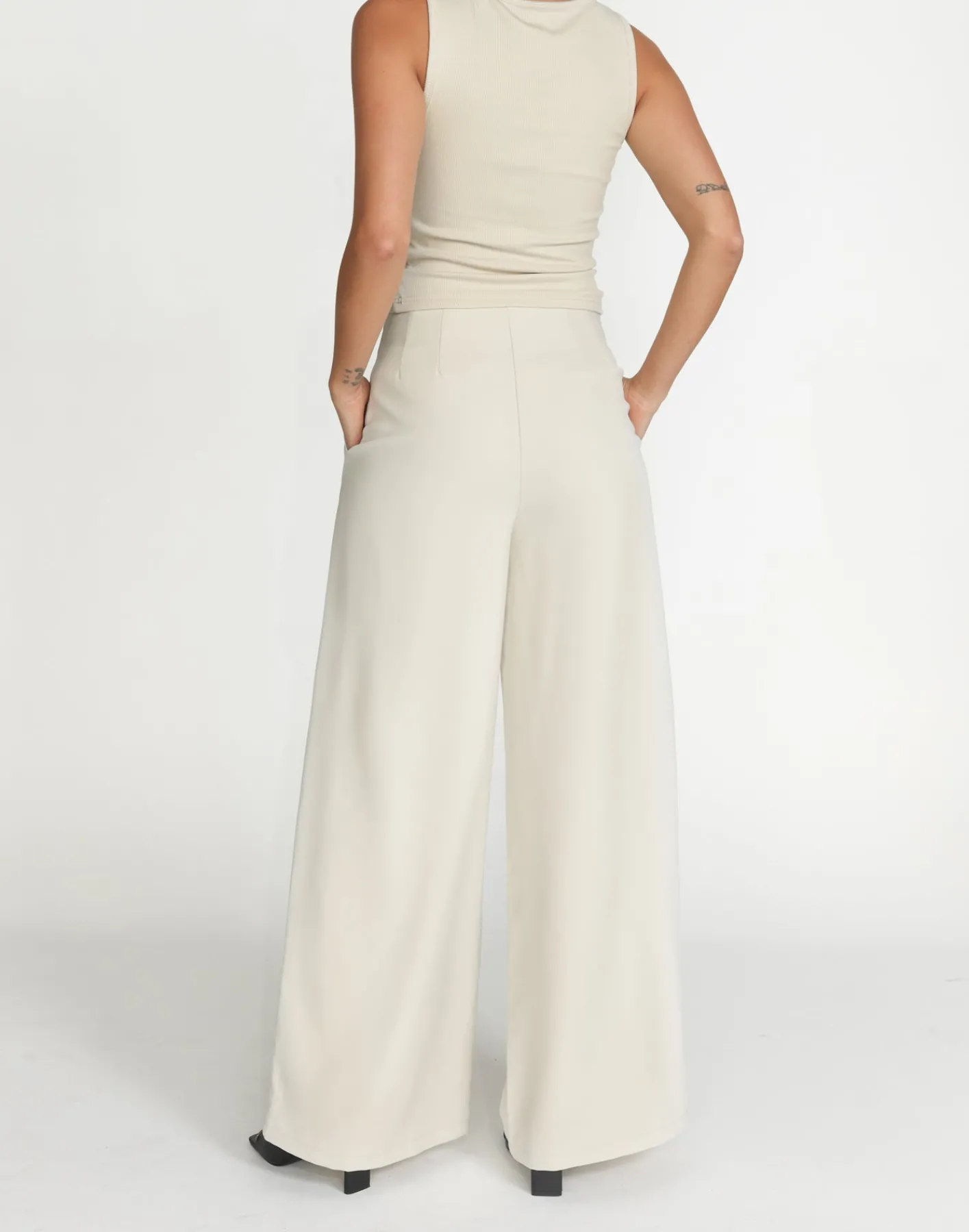 Bethany Pants (Oat)*CHARCOAL Clearance