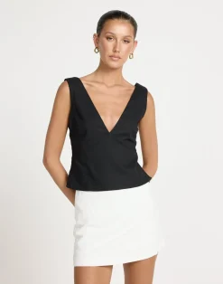 Bradshaw Mini Skirt (White)*CHARCOAL CLOTHING Outlet