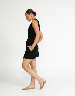 Brooks Vest (Black)*CHARCOAL Outlet
