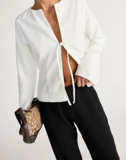 Caisey Long Sleeve Top (White)*CHARCOAL CLOTHING Fashion