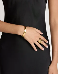 Camillia Bracelet (Gold)*CHARCOAL CLOTHING Fashion