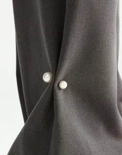 Estelle Brooch (Gold/Pearl)*CHARCOAL New