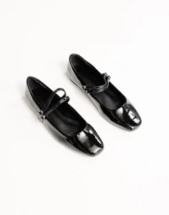 Finnegan Flats (Black Patent) - By*Billini Outlet