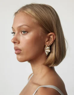 Gomez Earrings (Gold)*CHARCOAL Sale