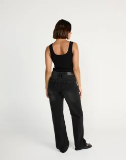 Jayden Tank (Black)*CHARCOAL CLOTHING New