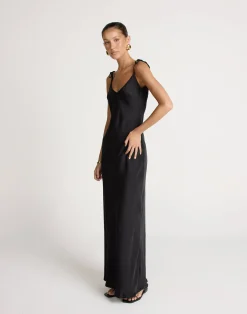 Jorjia Maxi Dress (Black)*CHARCOAL CLOTHING Online