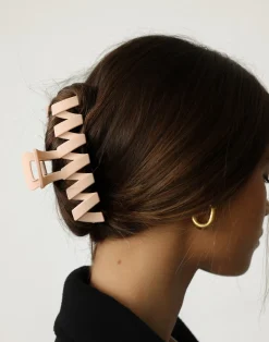Kaitlyn Hair Clip (Almond)*CHARCOAL Hot