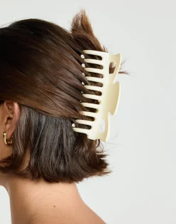 Martinello Hair Clip (Cream)*CHARCOAL Hot