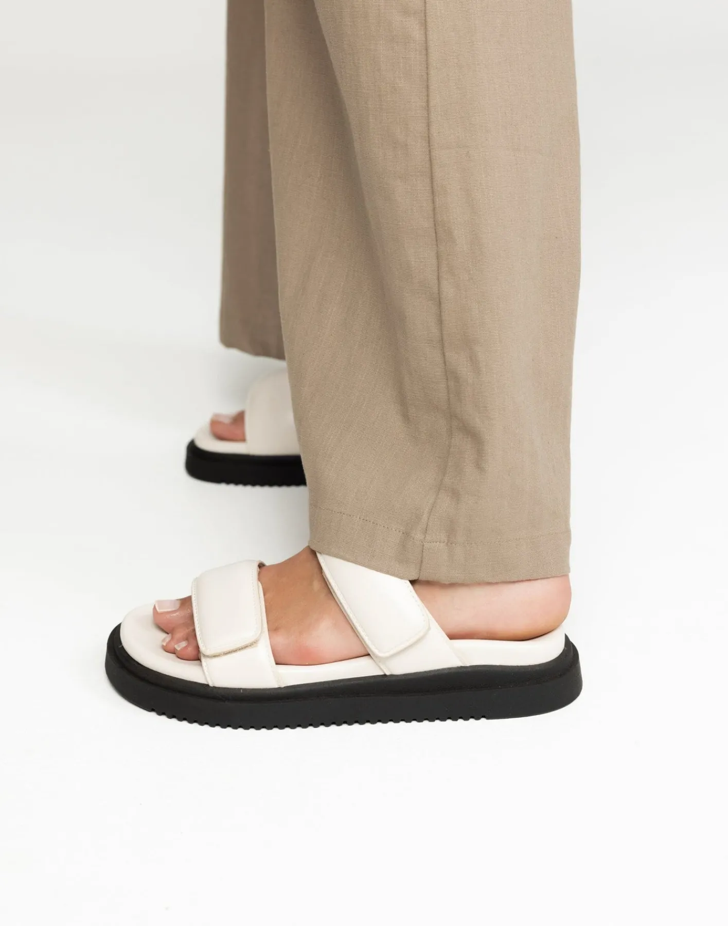 Pivot Slides (Bone) - By*THERAPY Fashion