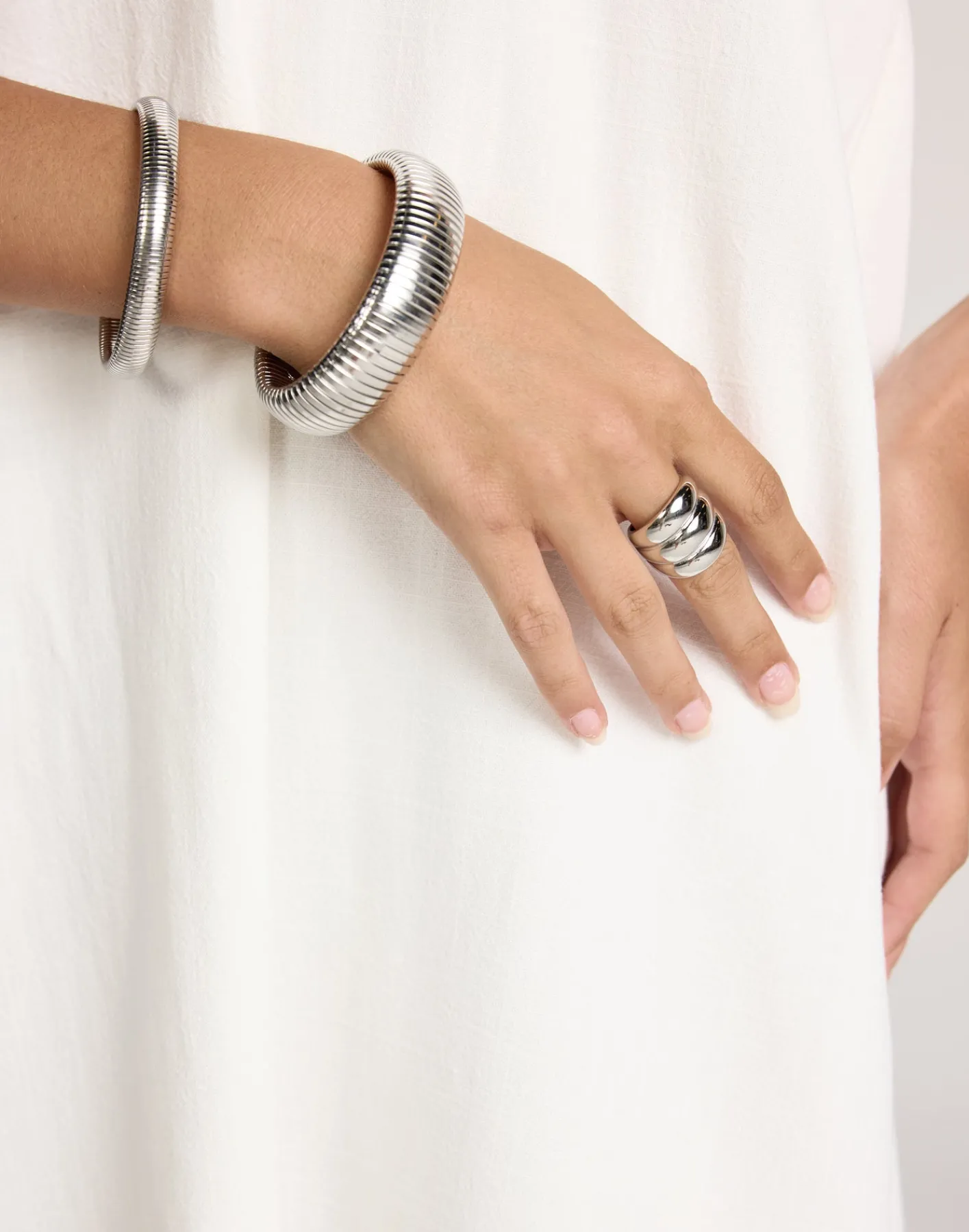 Roan Bracelet (Silver)*CHARCOAL CLOTHING Best