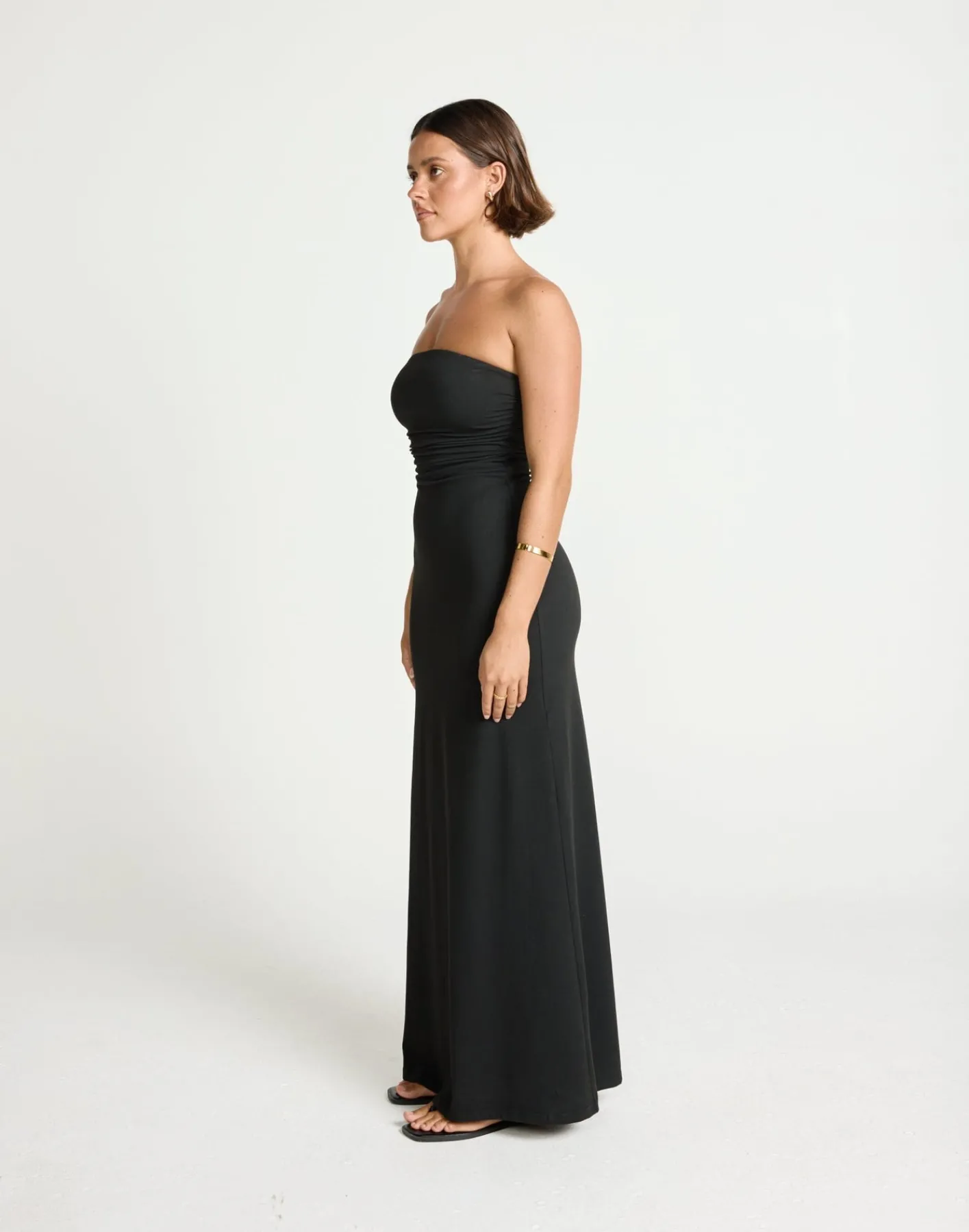 Sarie Maxi Dress (Black)*CHARCOAL Hot