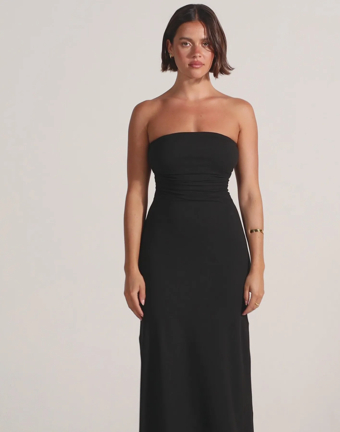 Sarie Maxi Dress (Black)*CHARCOAL Hot