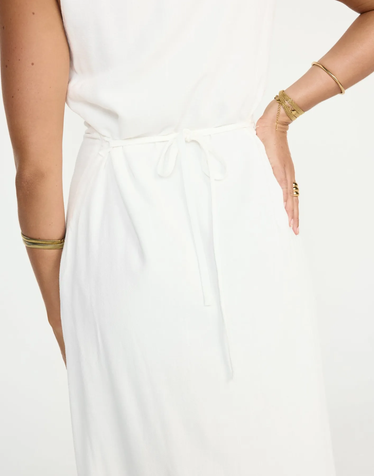 Shoreline Maxi Dress (White)*CHARCOAL CLOTHING Clearance