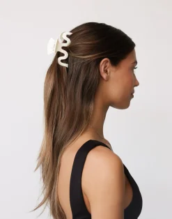 Teela Hair Clip (Cream)*CHARCOAL Hot