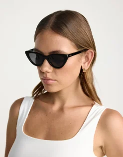 The Isla Sunglasses (Black/Black) - By Banb*Billini New